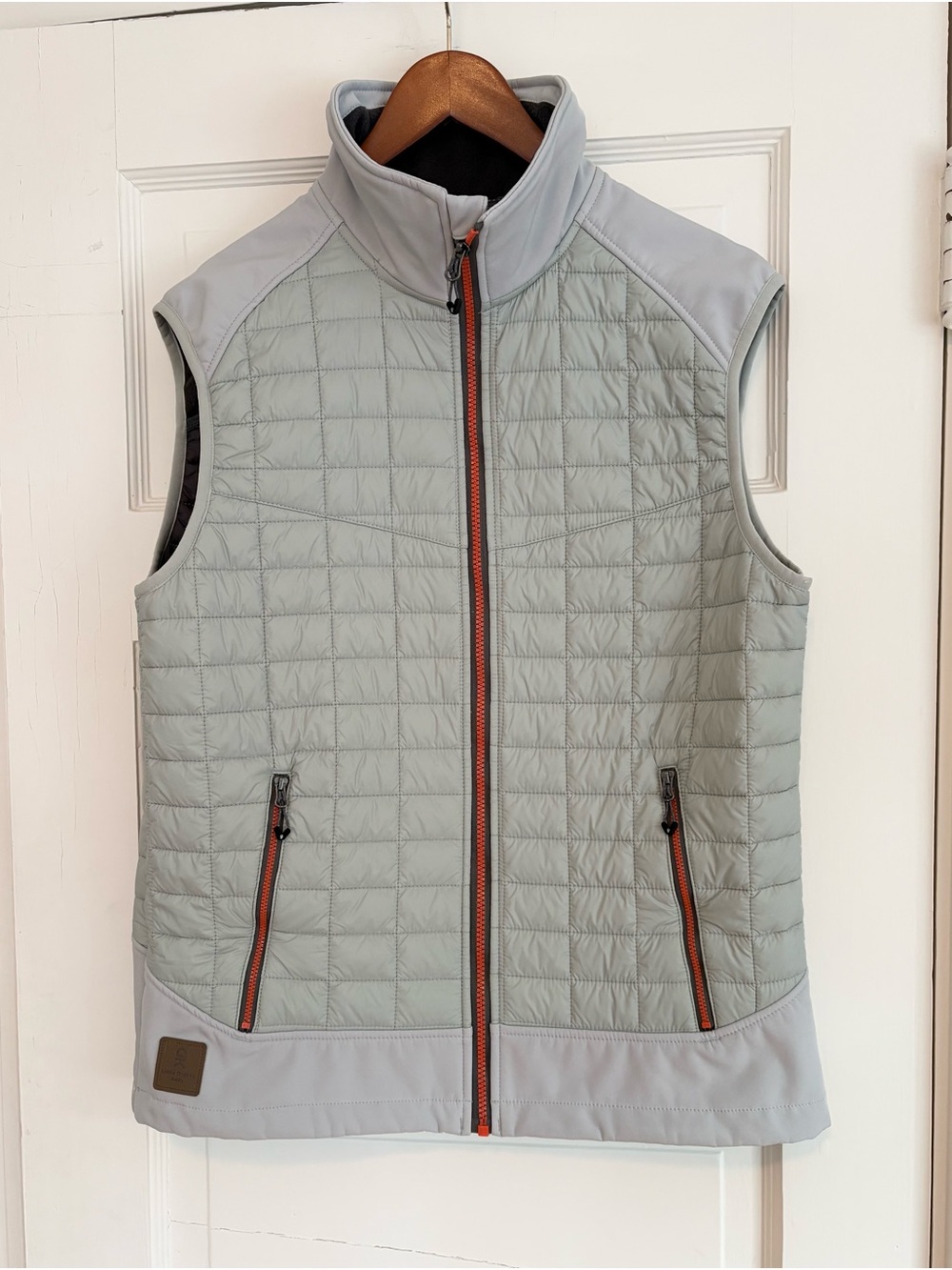 Women’s Lightweight Gray Quilted Vest with orange Contrast Zip Medium Preppy